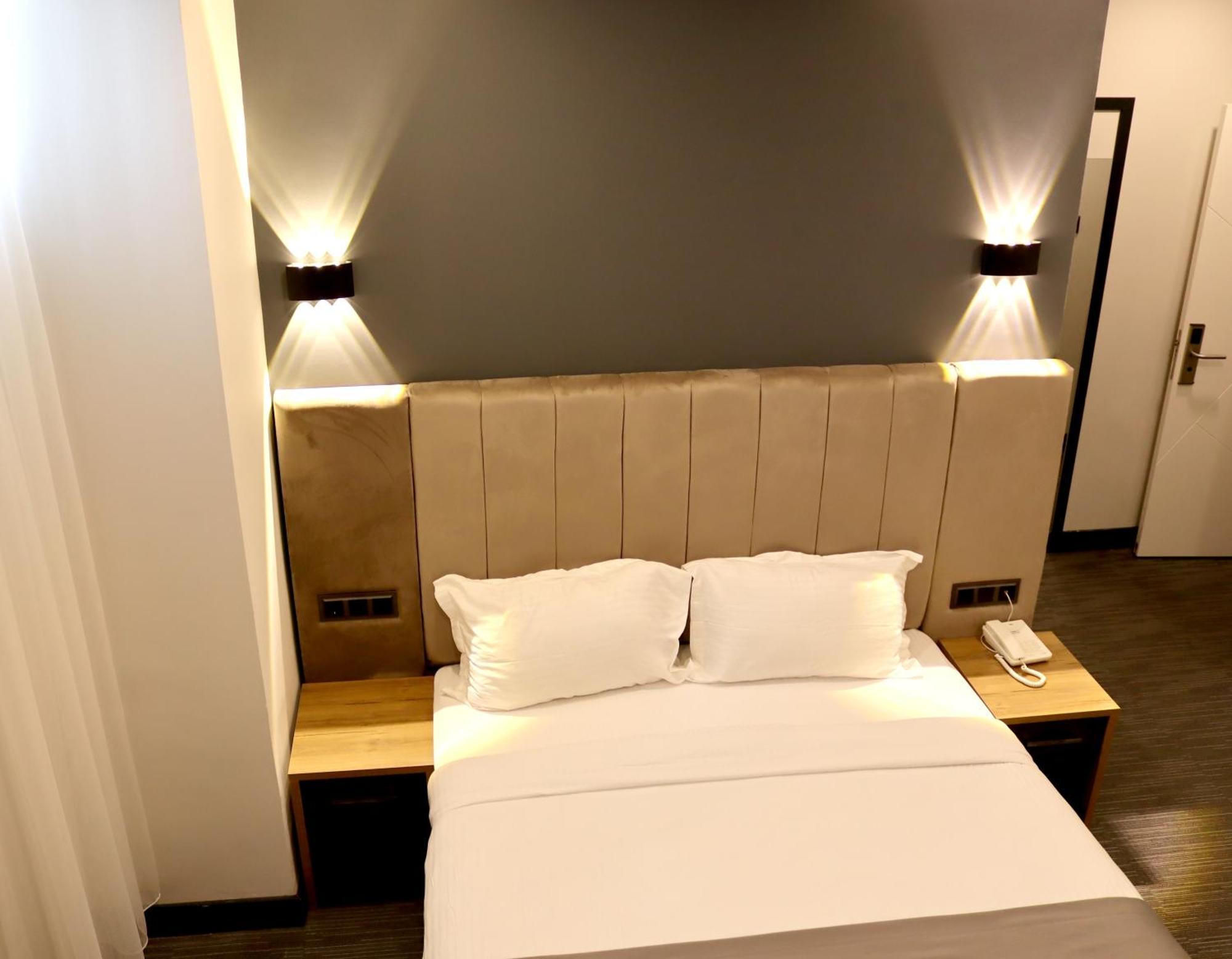Home Plus Hotel 이스탄불 외부 사진
